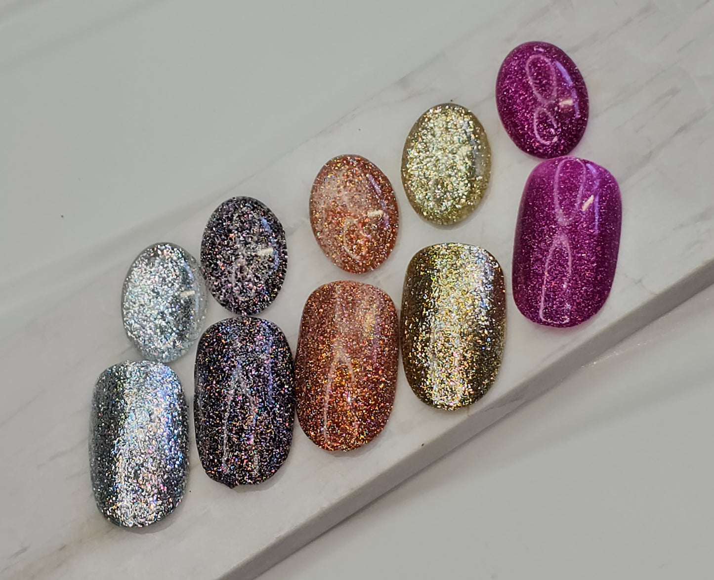 GLITER PLATINIUM AND REFLECTIVE NAIL GEL POLISH