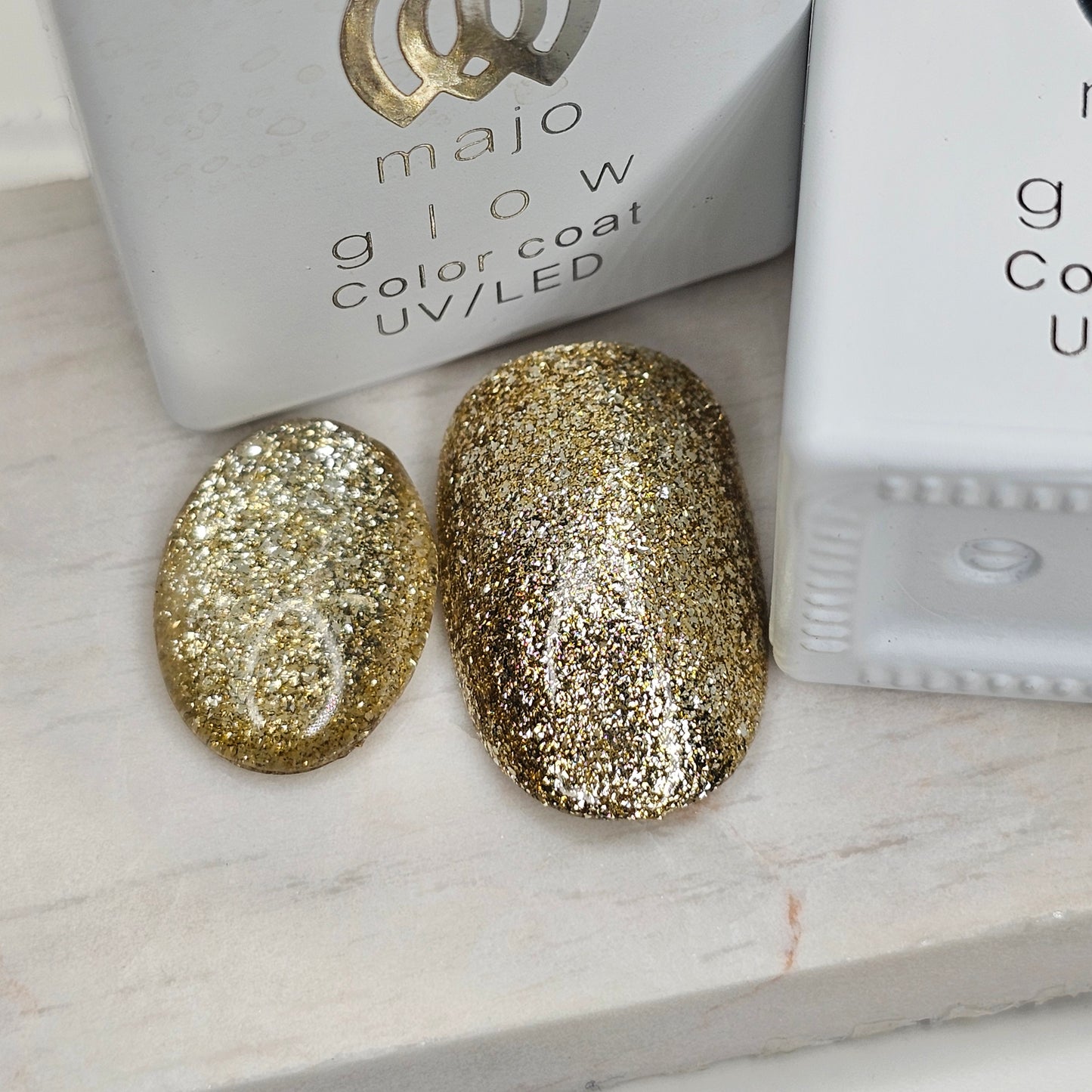 GLITER PLATINIUM AND REFLECTIVE NAIL GEL POLISH